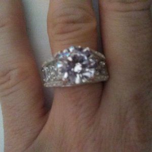Pretty "Diamond" solitaire ring in silver size 7
